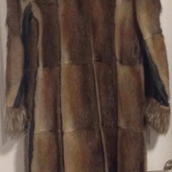 Fur Coat - Picture 1 of 4